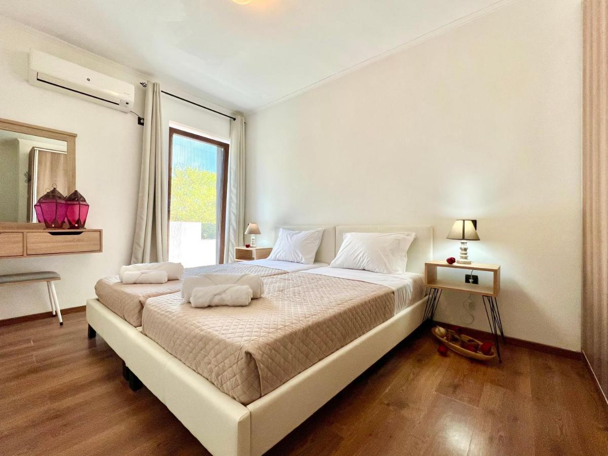 Beach Villa Verano With Private Pool By Dadovillas ซีดารี ภายนอก รูปภาพ